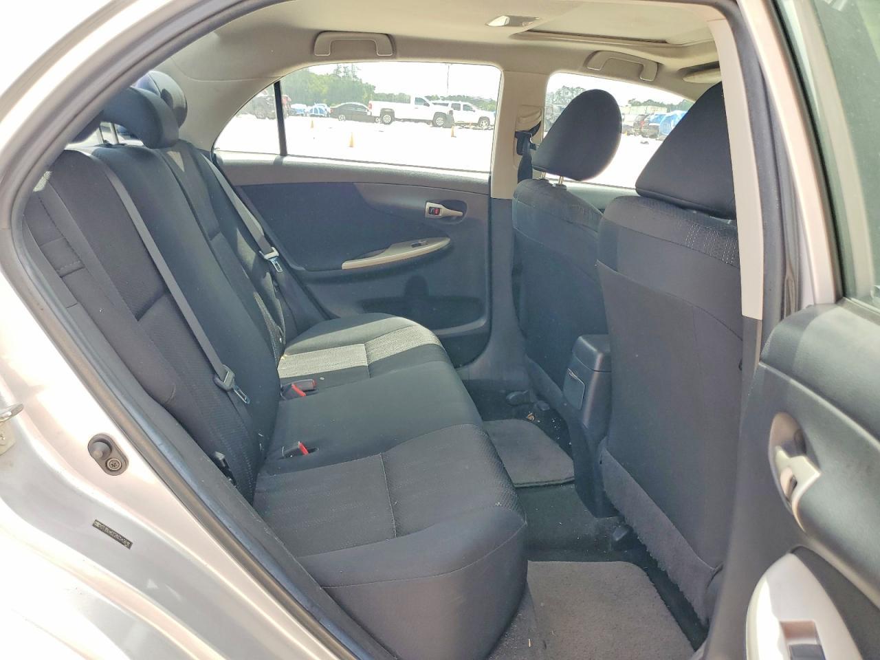 2011 TOYOTA COROLLA