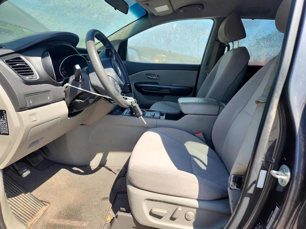 2015 KIA SEDONA