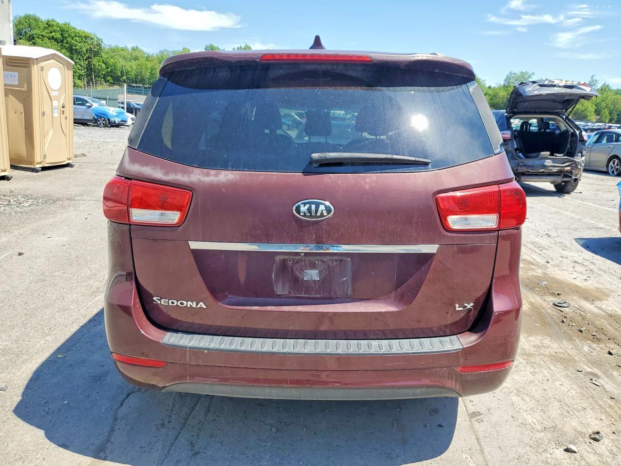 2015 KIA SEDONA