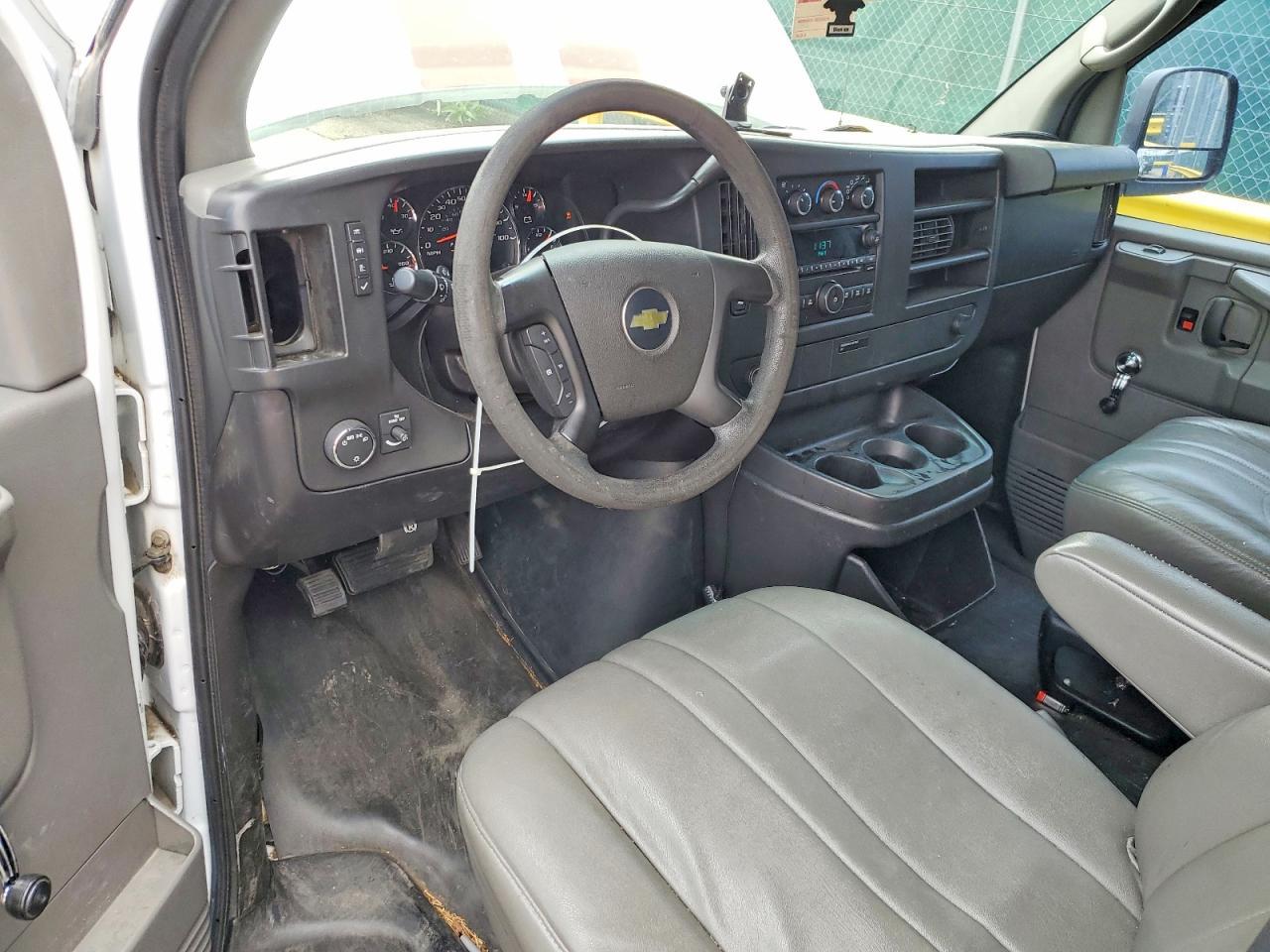 2014 CHEVROLET Express 1500