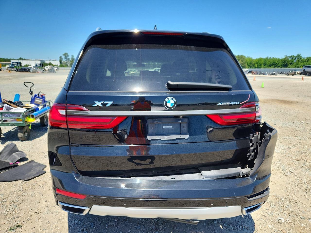 2021 BMW X7