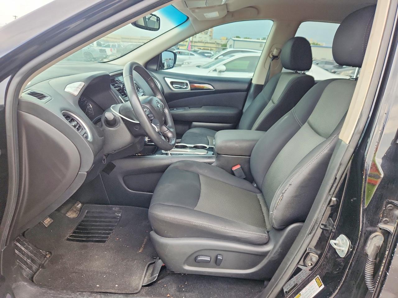 2017 NISSAN PATHFINDER
