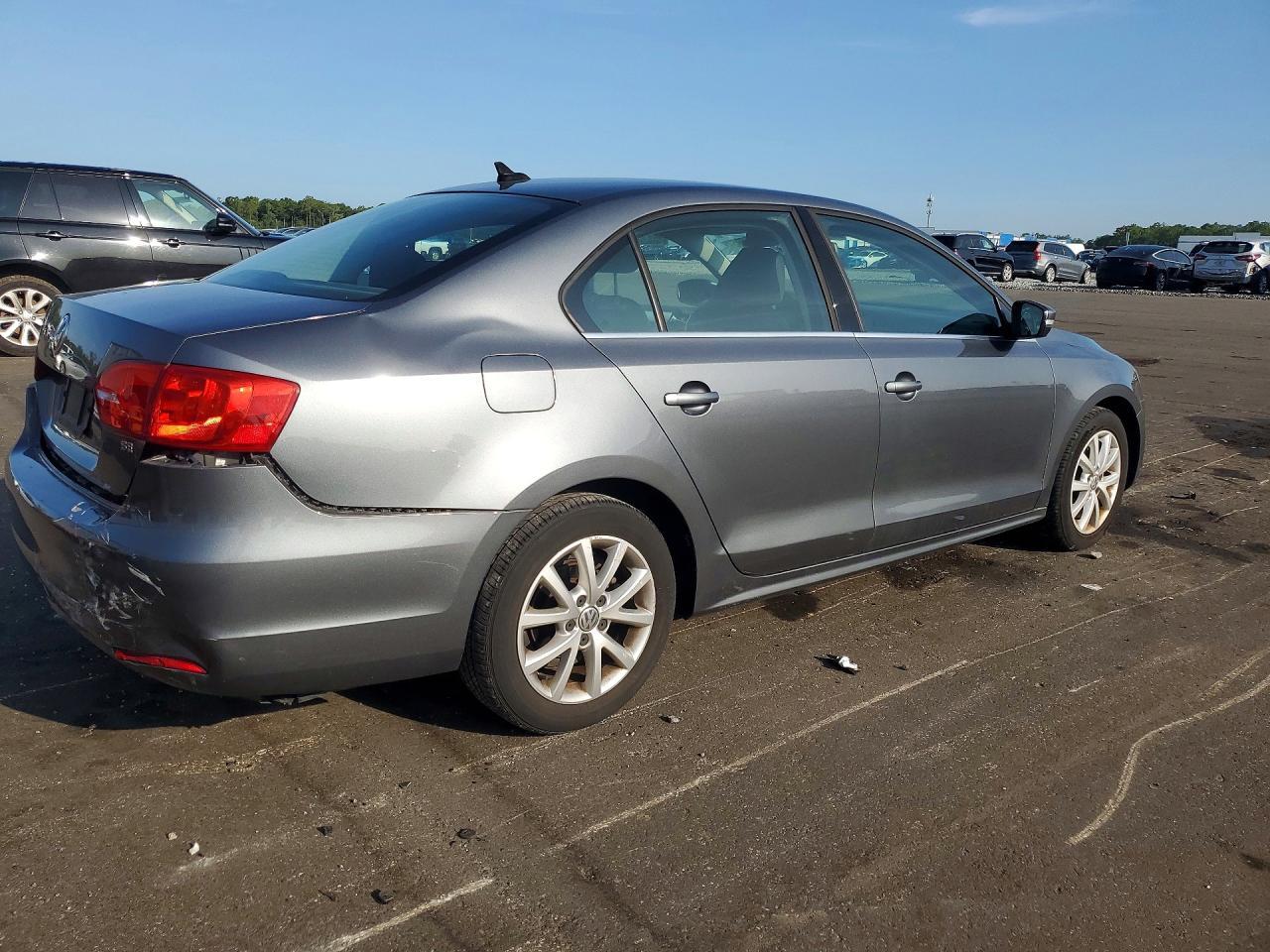 2014 VOLKSWAGEN JETTA