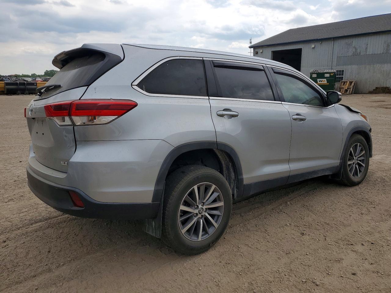 2019 TOYOTA HIGHLANDER