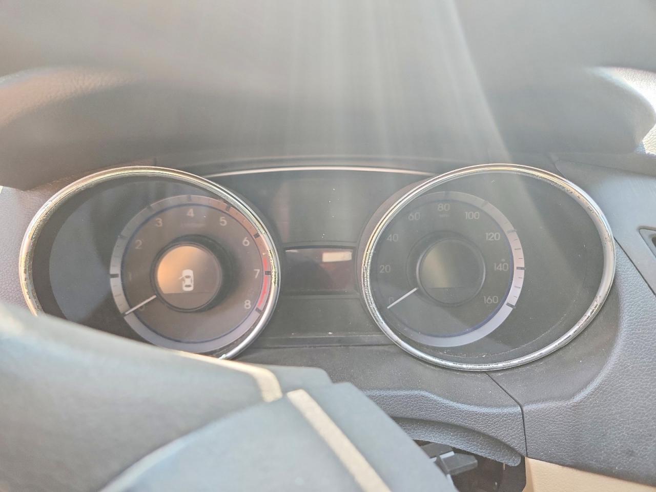 2011 HYUNDAI SONATA