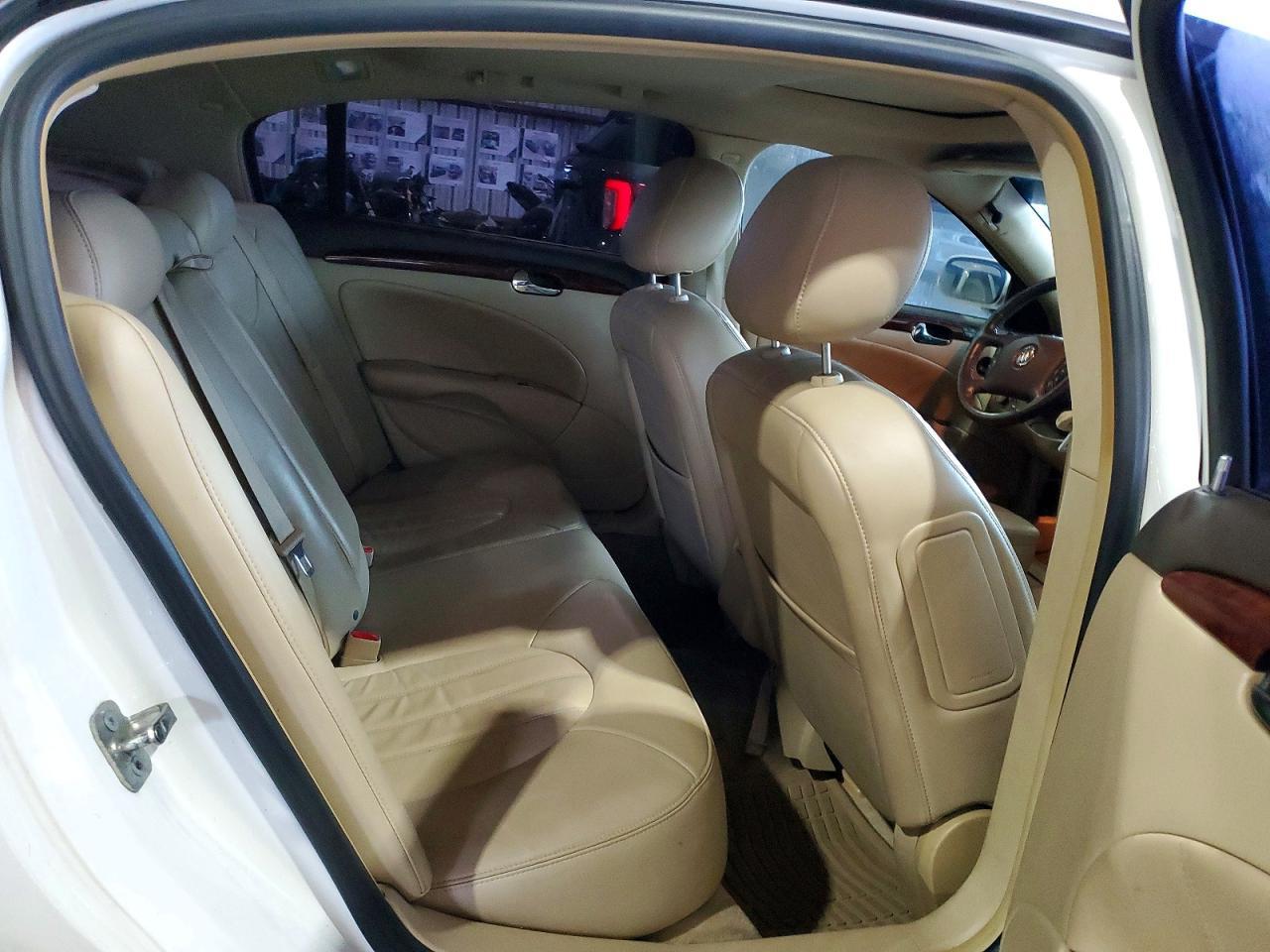 2010 BUICK Lucerne