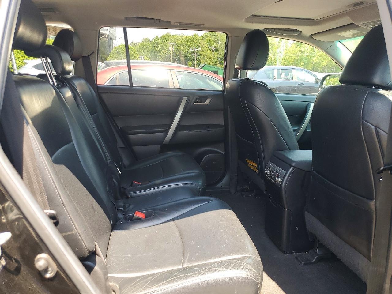 2013 TOYOTA HIGHLANDER