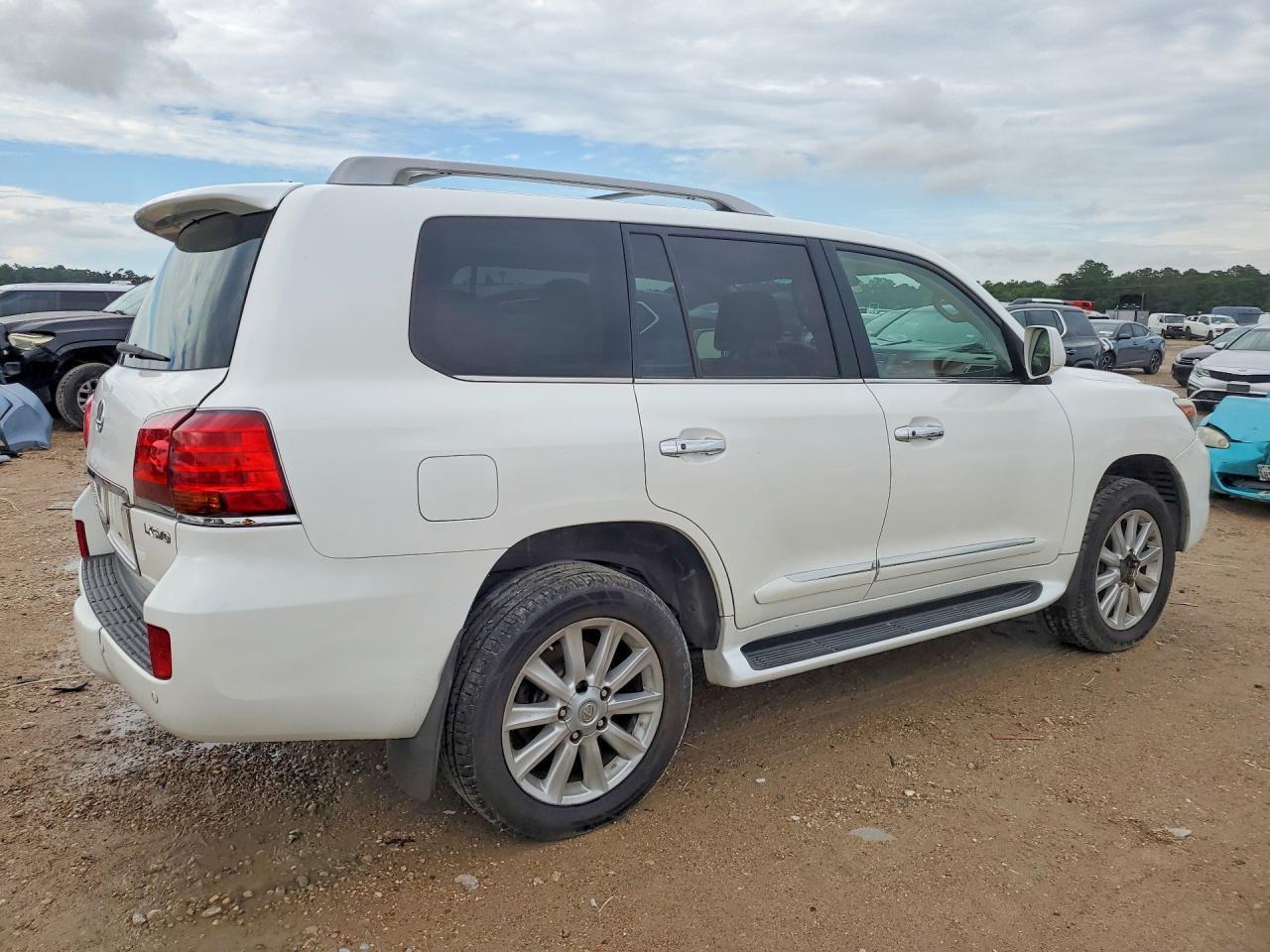 2009 LEXUS LX 570