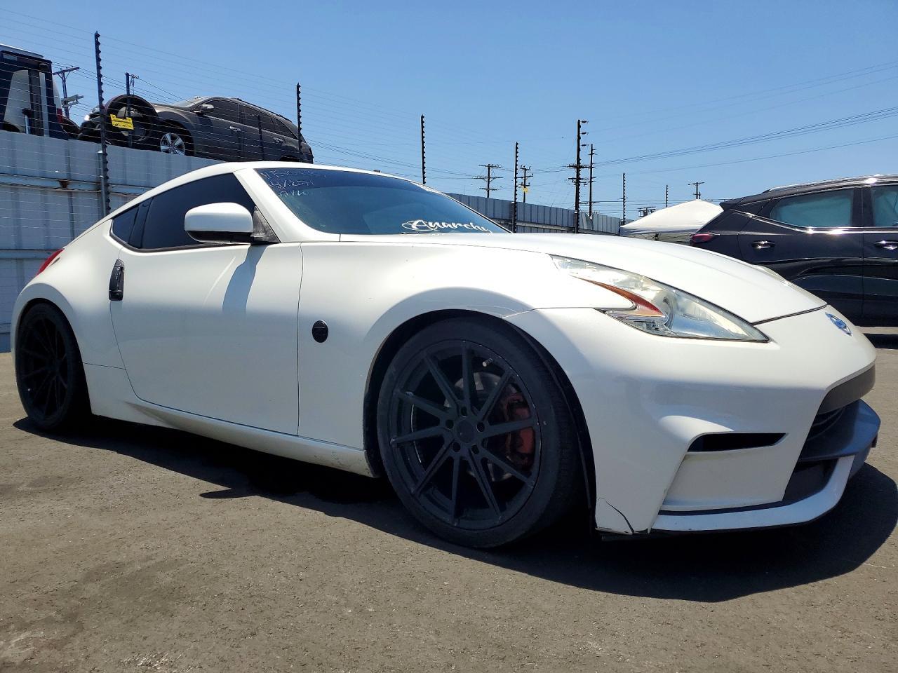 2017 NISSAN 370Z
