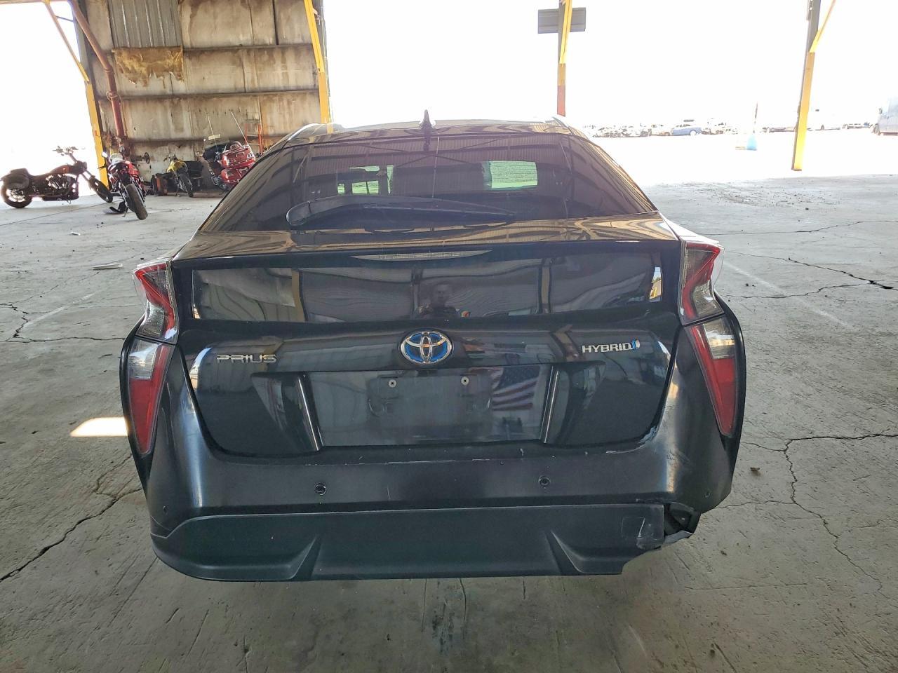 2017 TOYOTA PRIUS