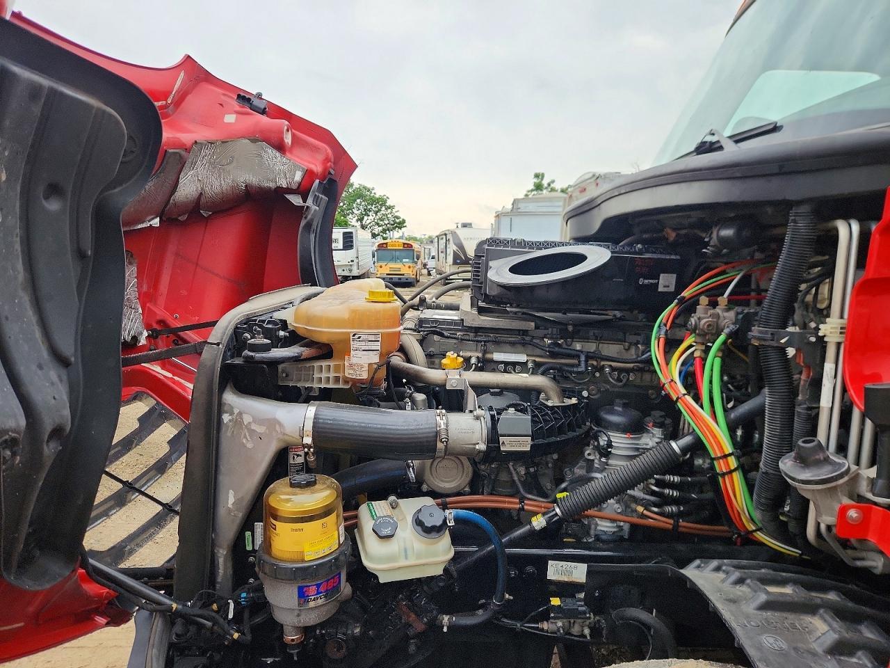 2019 FREIGHTLINER CASCADIA 126