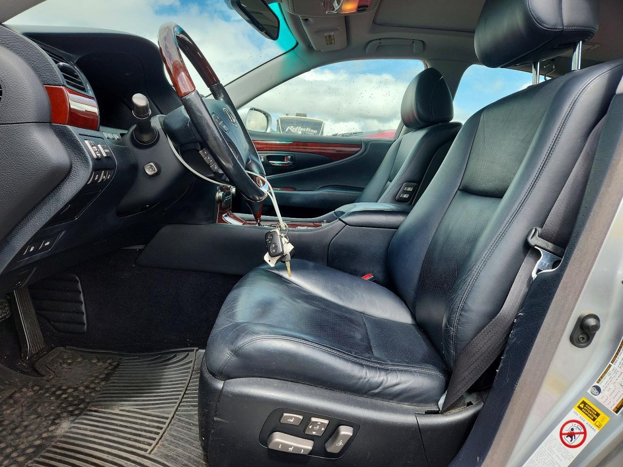 2007 LEXUS LS 460