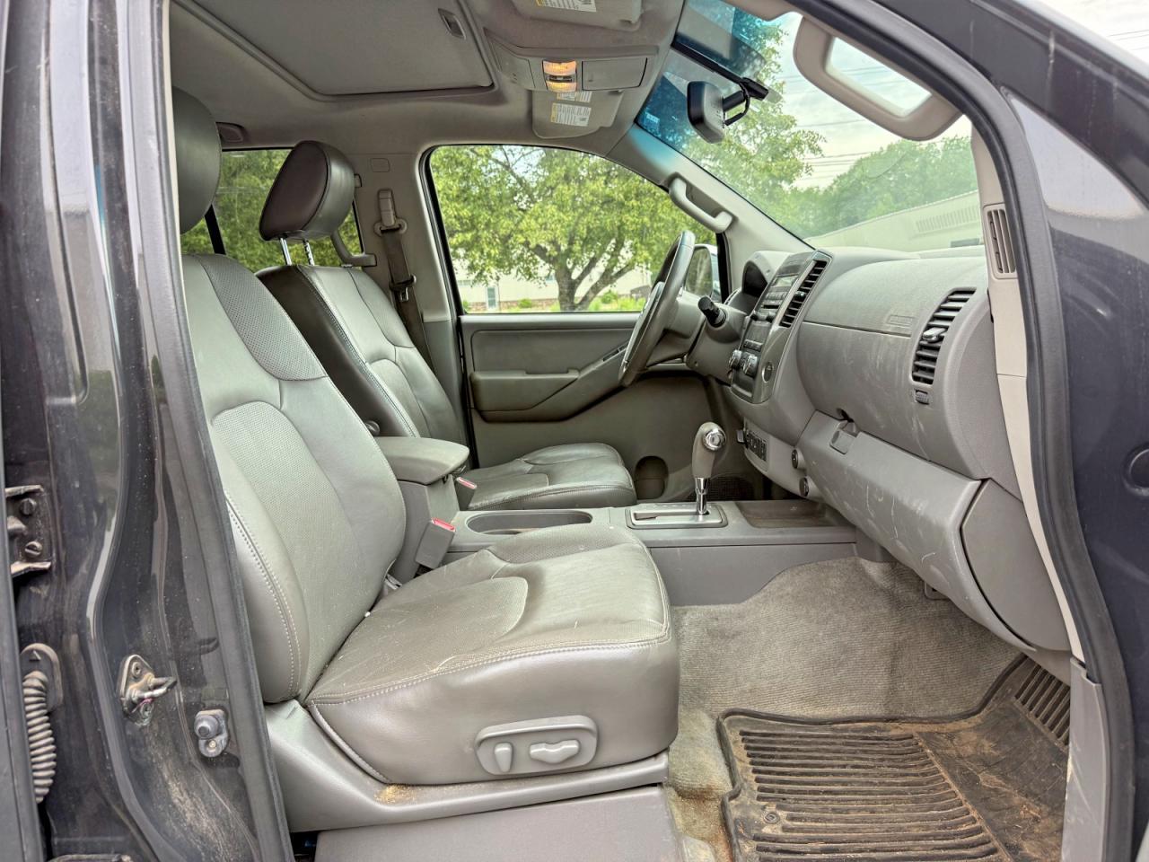 2012 NISSAN Frontier
