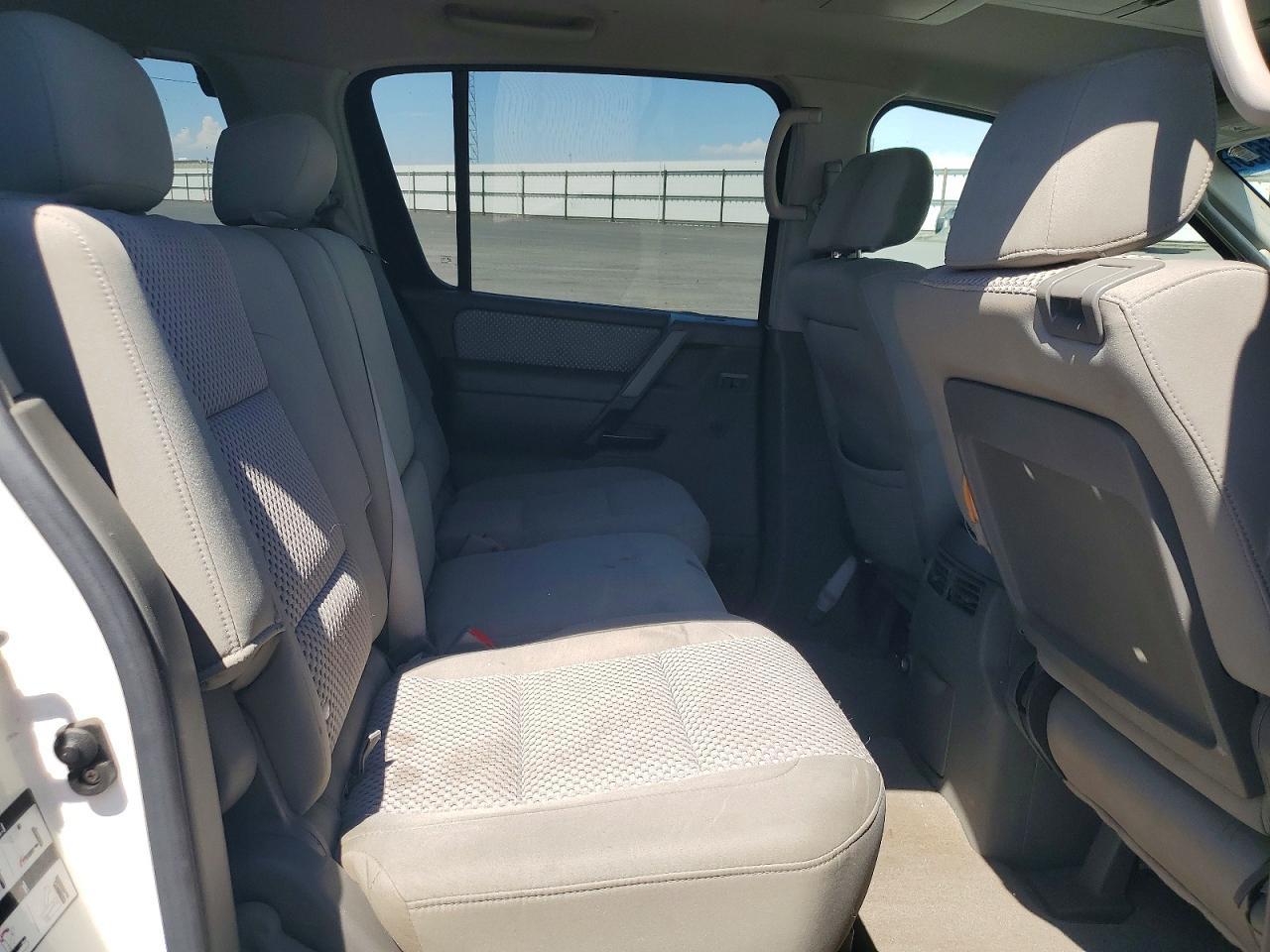 2006 NISSAN Armada