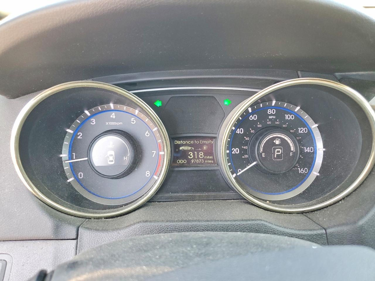 2011 HYUNDAI SONATA