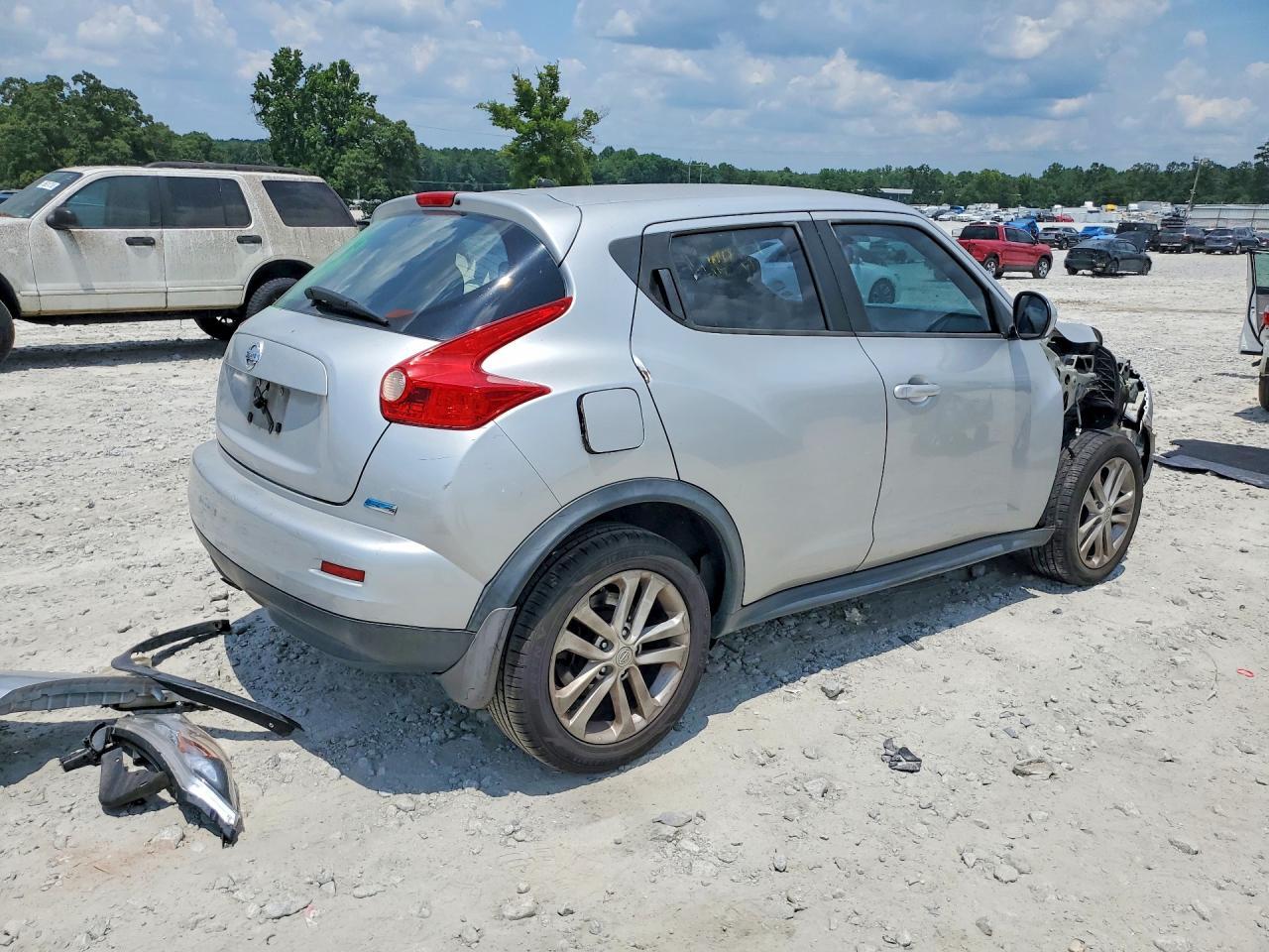2013 NISSAN Juke