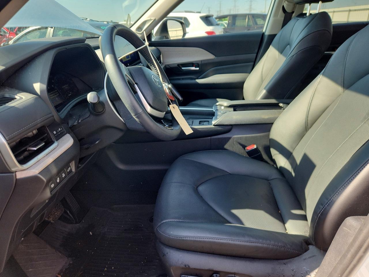 2024 TOYOTA HIGHLANDER