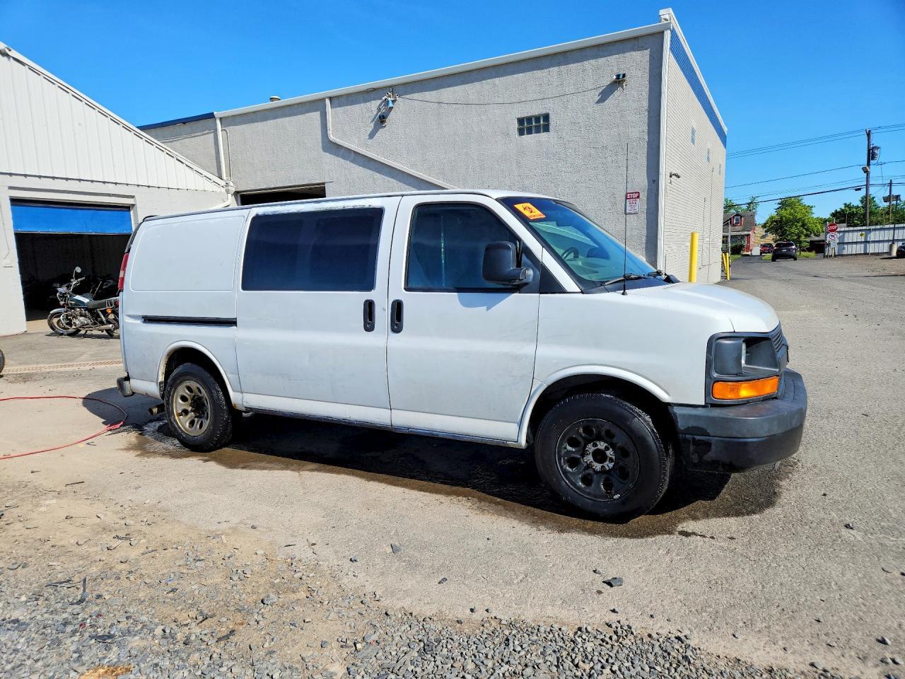 2009 CHEVROLET Express 1500