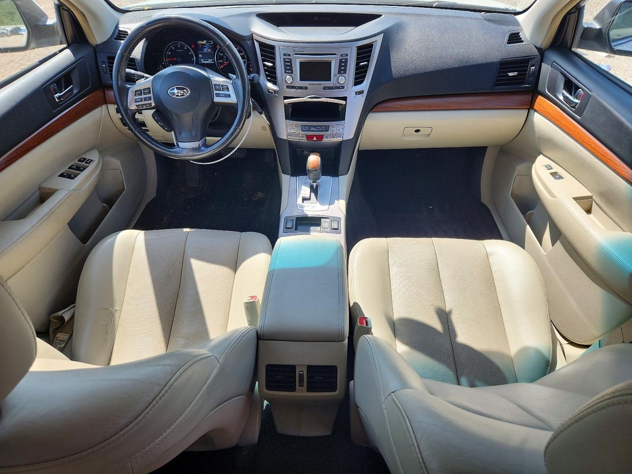 2013 SUBARU Outback
