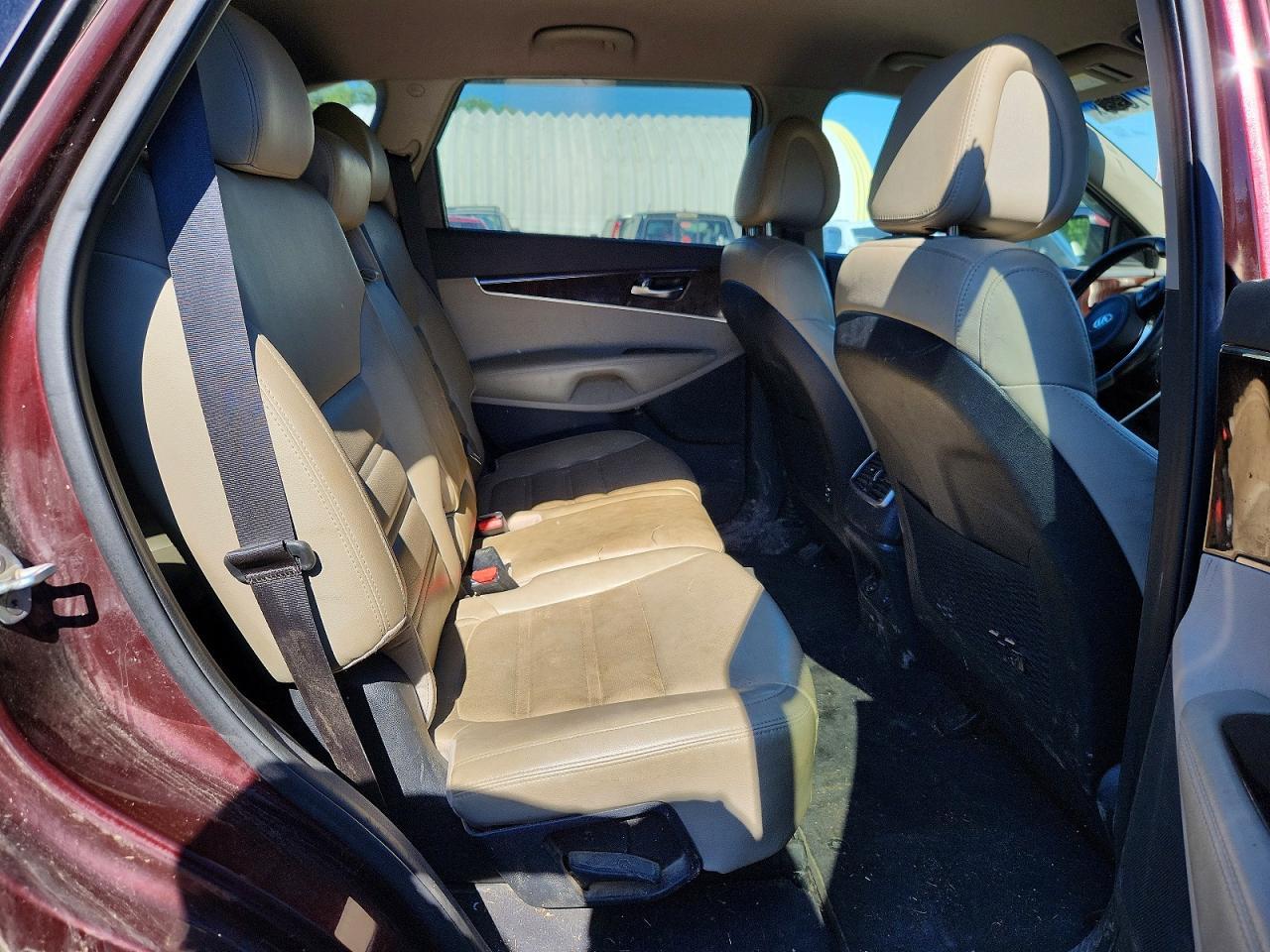 2016 KIA SORENTO