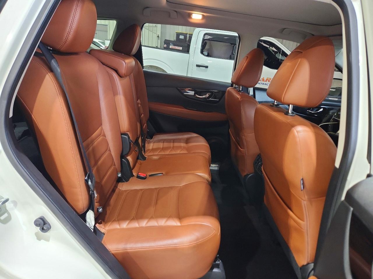 2017 NISSAN ROGUE