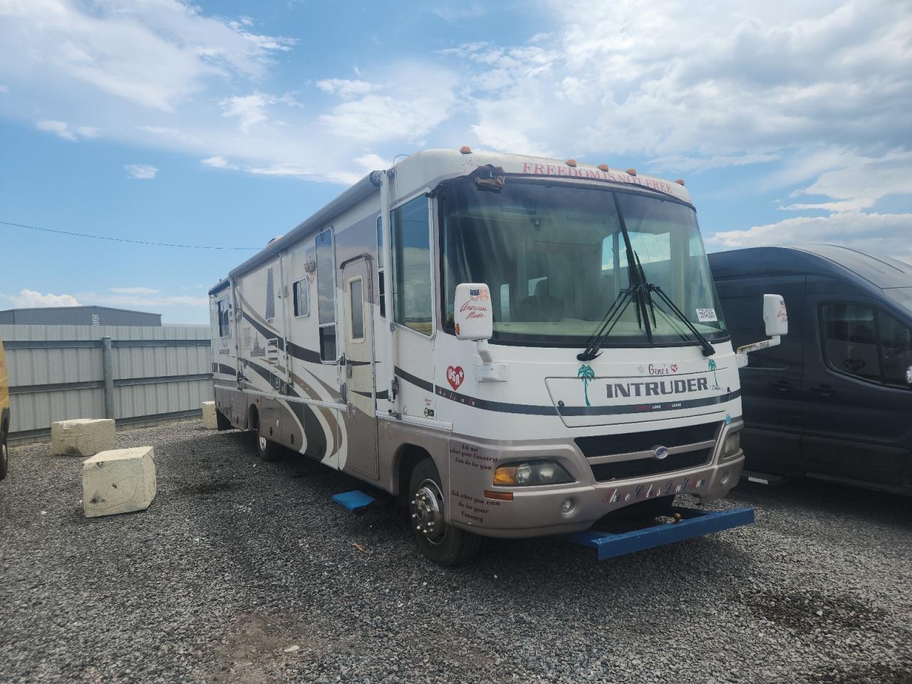2002 Workhorse W22