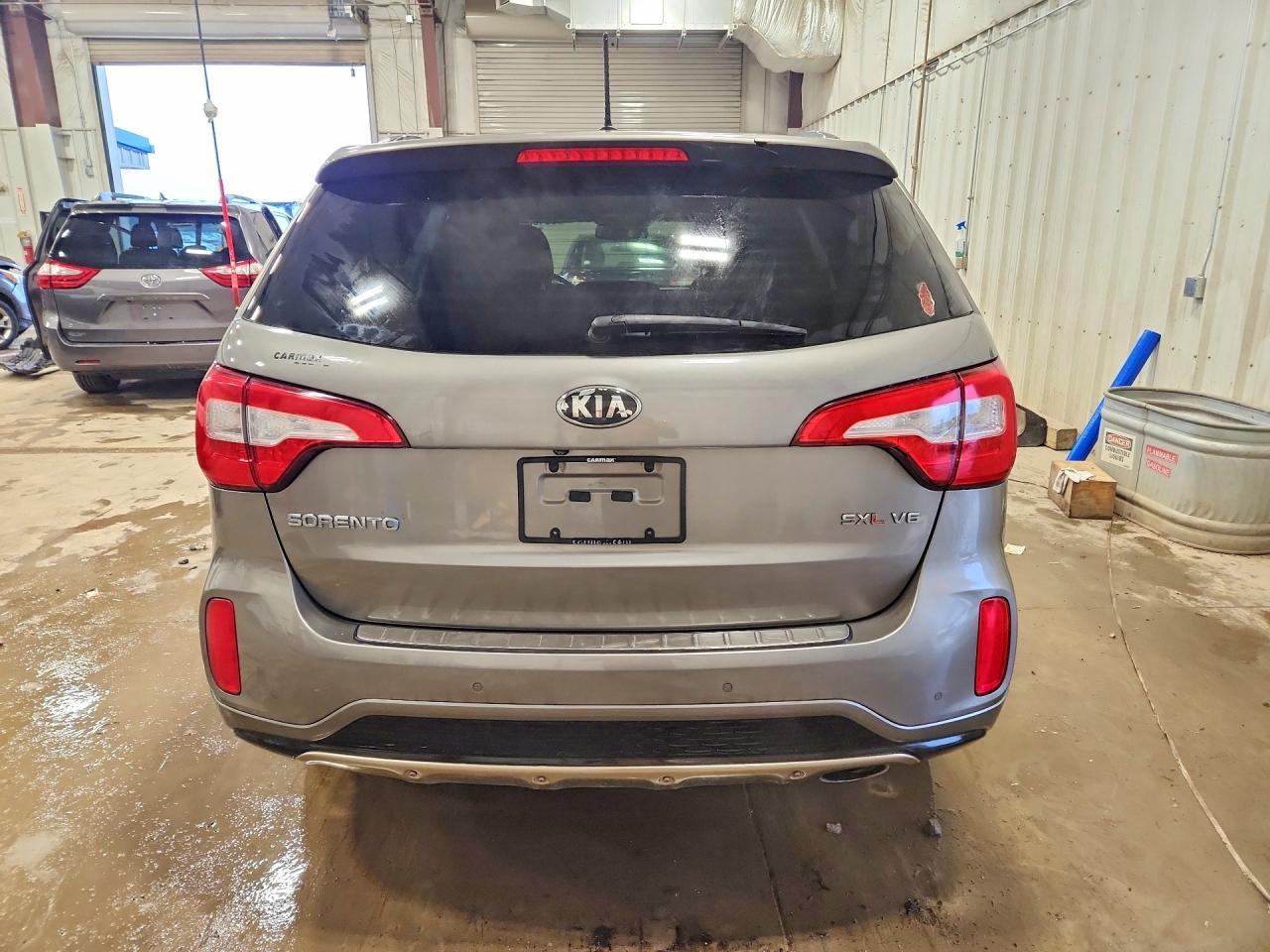 2015 KIA SORENTO
