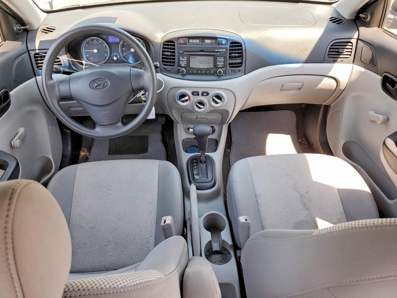 2011 HYUNDAI ACCENT