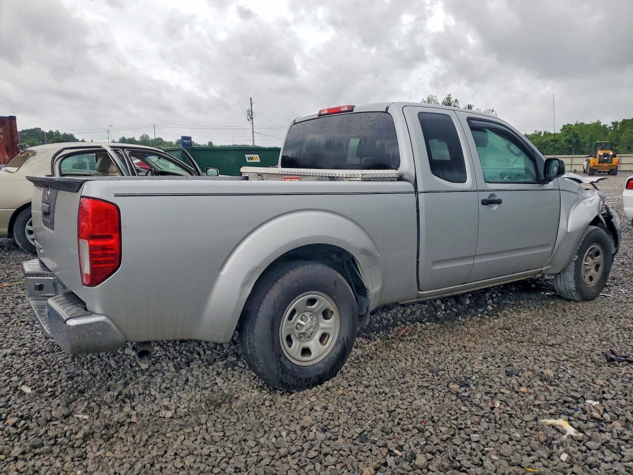 2015 NISSAN Frontier