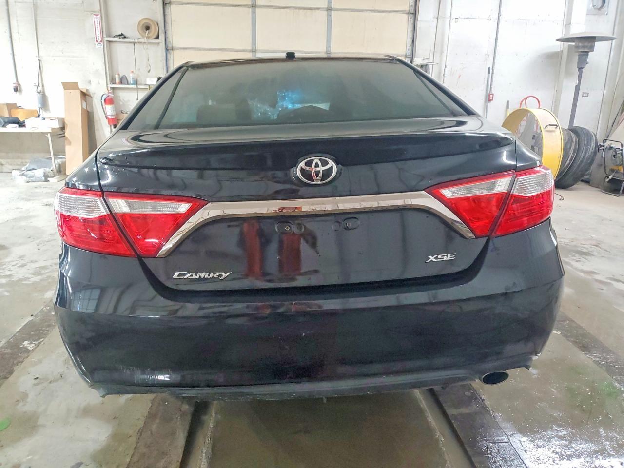 2017 TOYOTA CAMRY