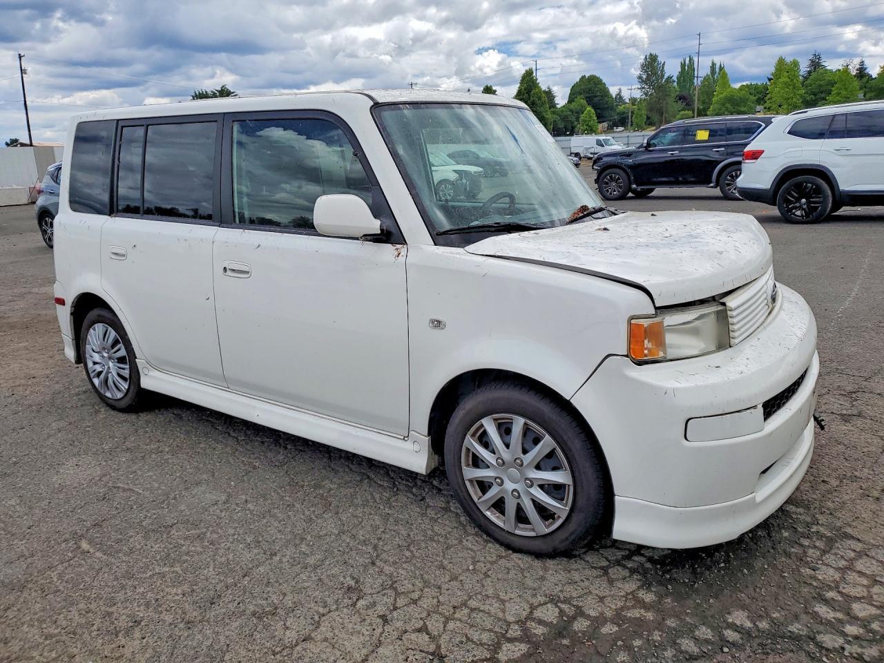 2005 TOYOTA SCION