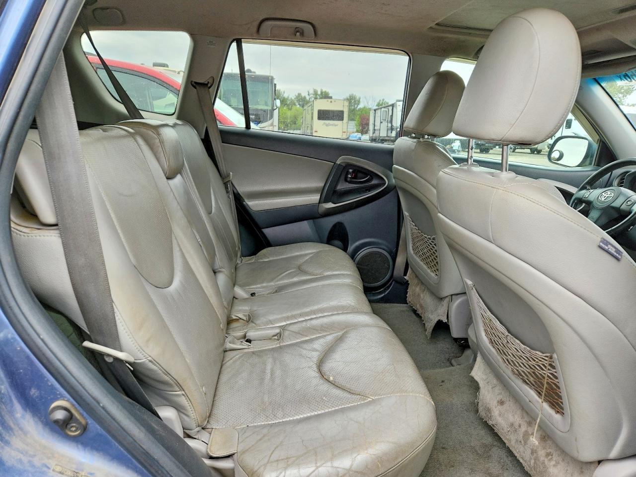 2011 TOYOTA RAV4
