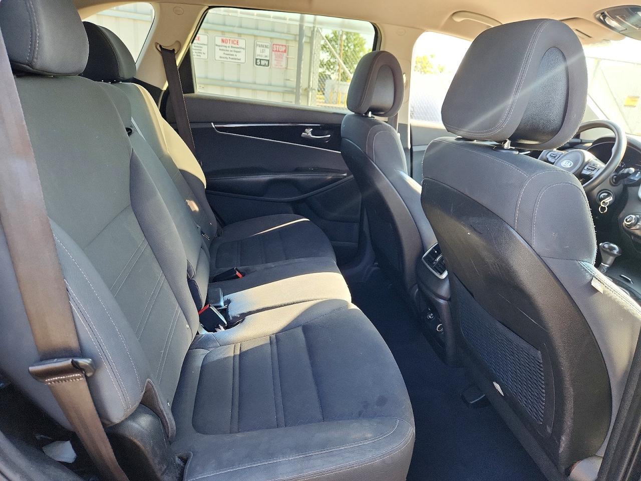 2016 KIA SORENTO