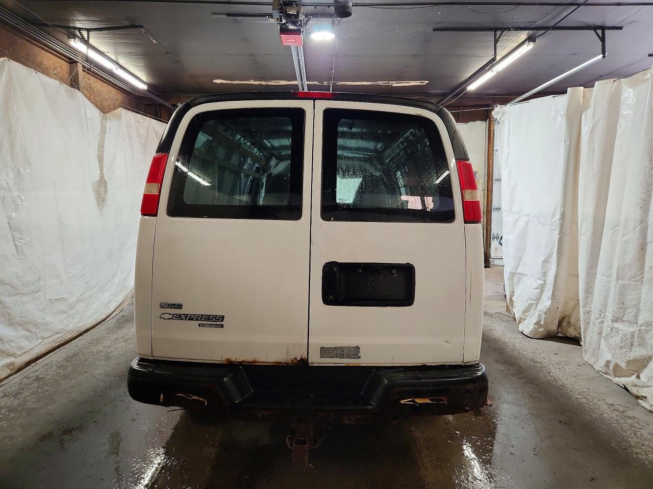2011 CHEVROLET EXPRESS 2500