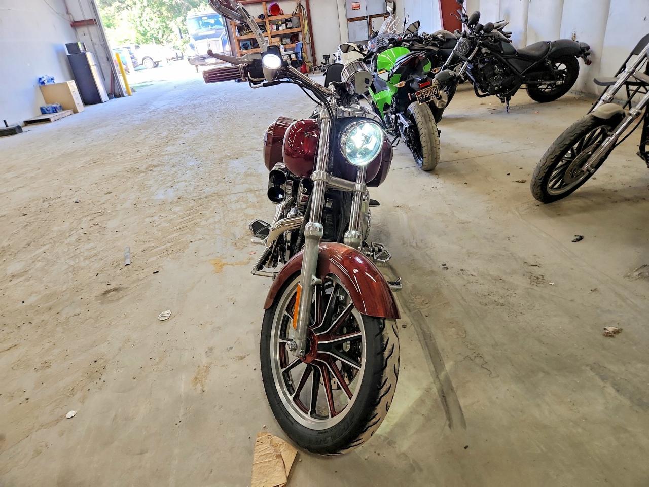 2002 HARLEY-DAVIDSON FXD