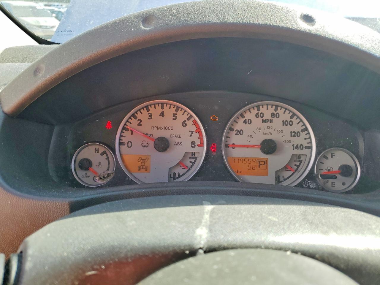 2012 NISSAN Frontier