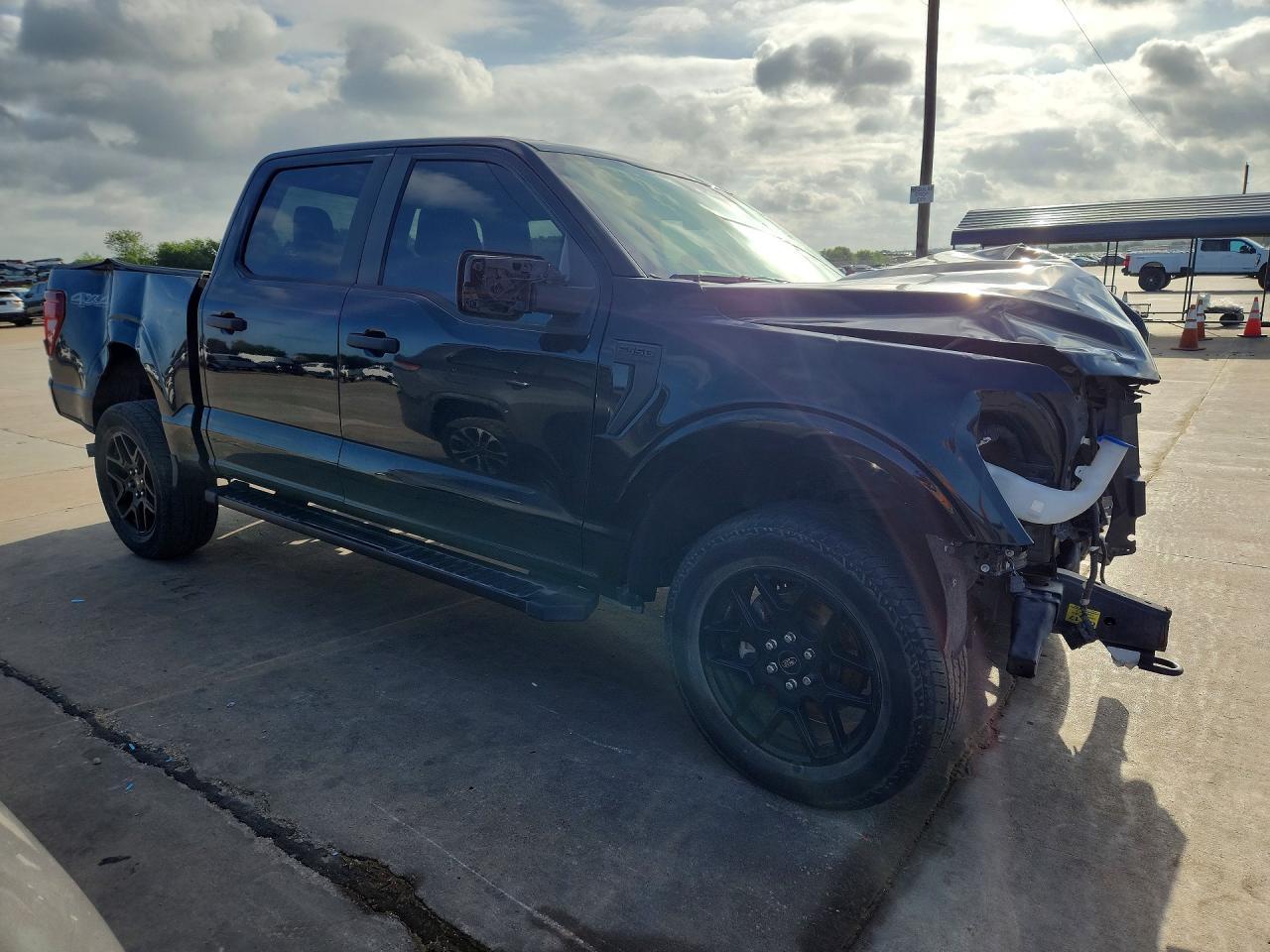 2024 FORD F-150 Lightning