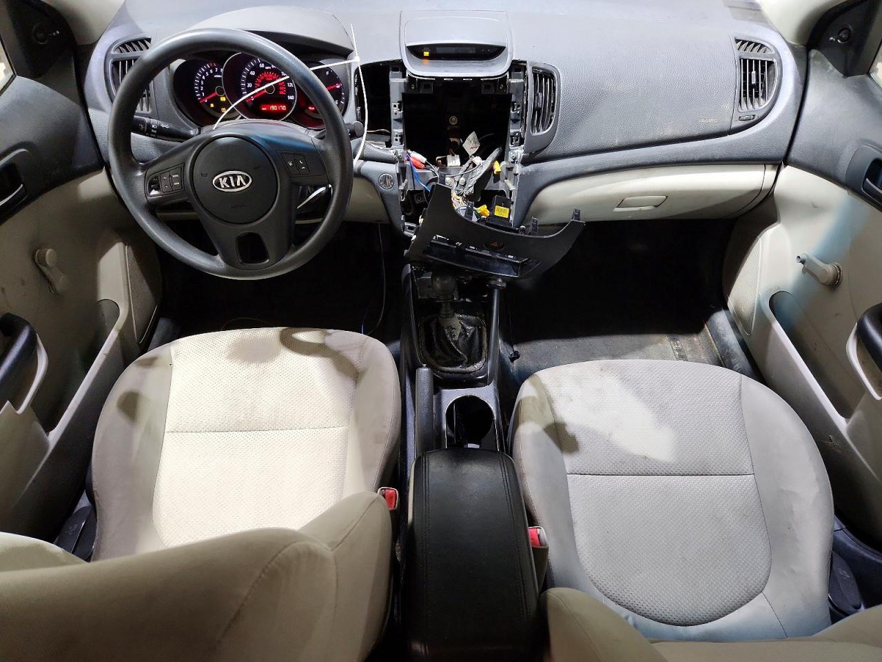 2011 KIA FORTE