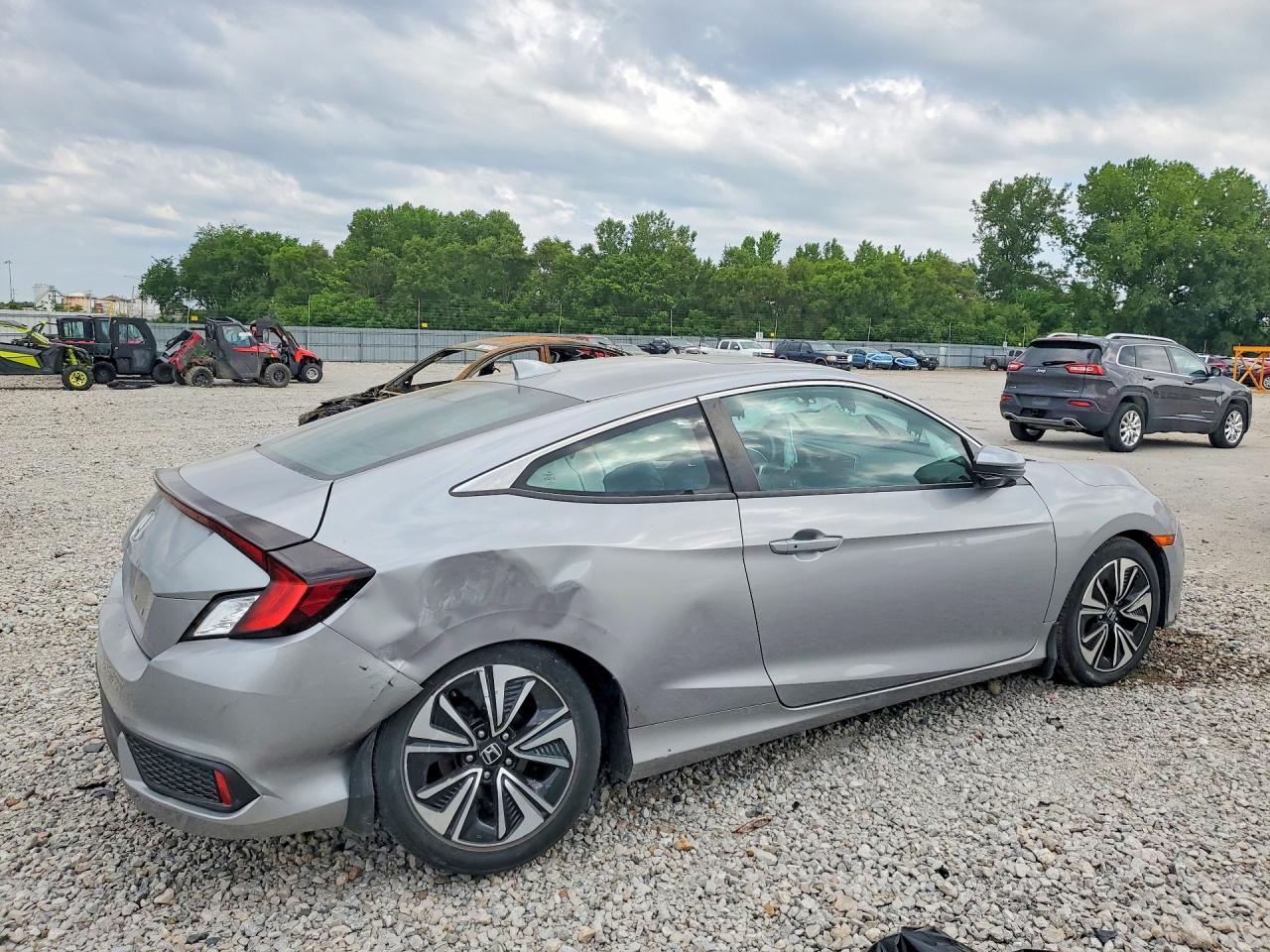 2016 HONDA CIVIC