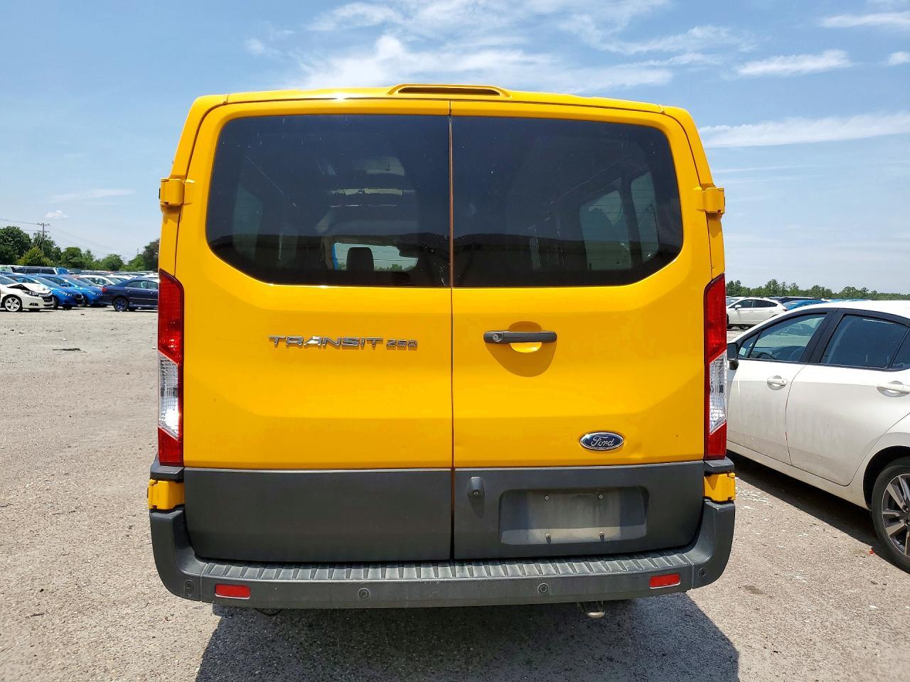2021 FORD Transit