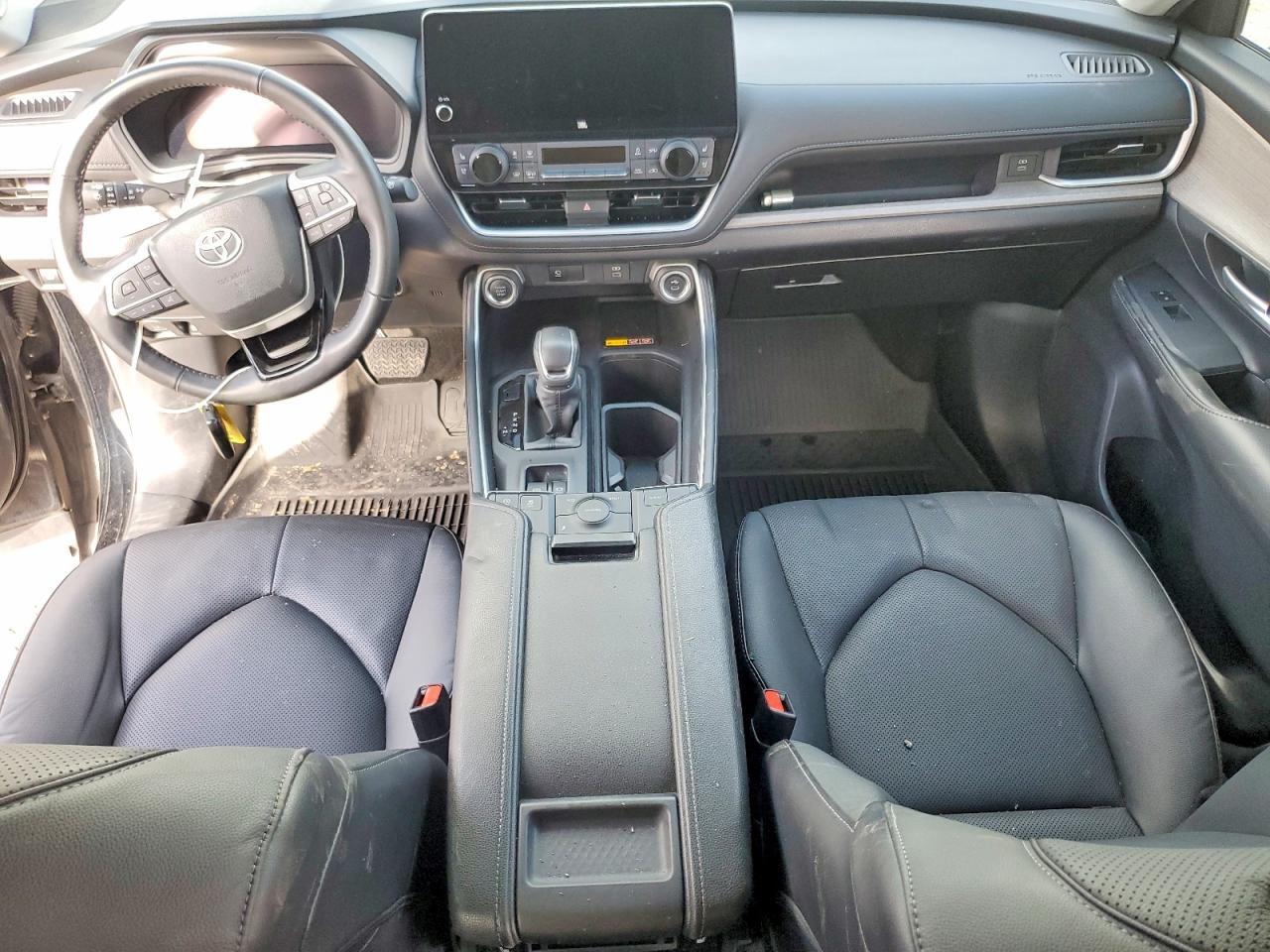 2025 TOYOTA HIGHLANDER