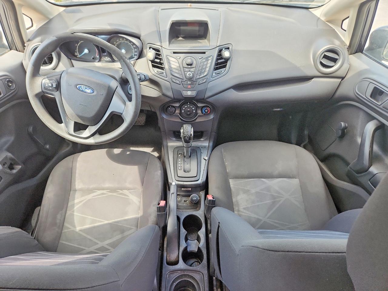 2014 FORD Fiesta