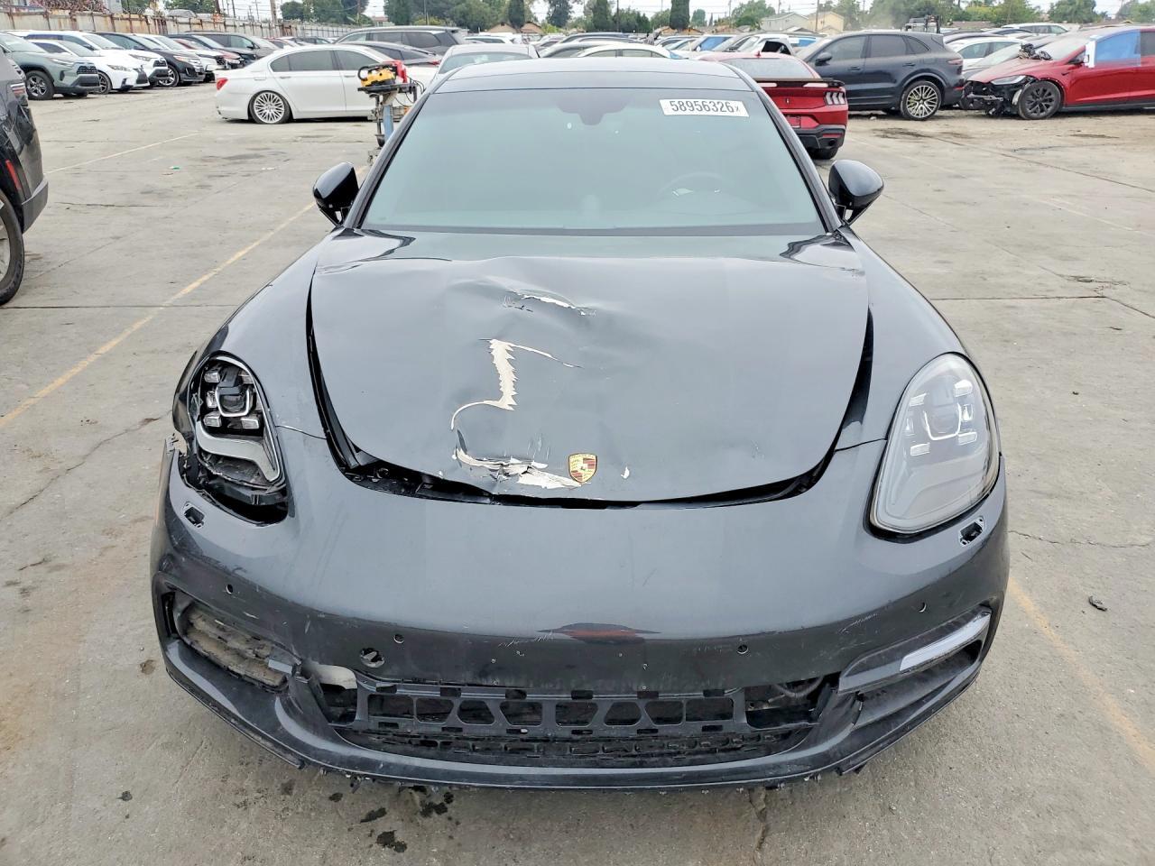 2017 PORSCHE Panamera