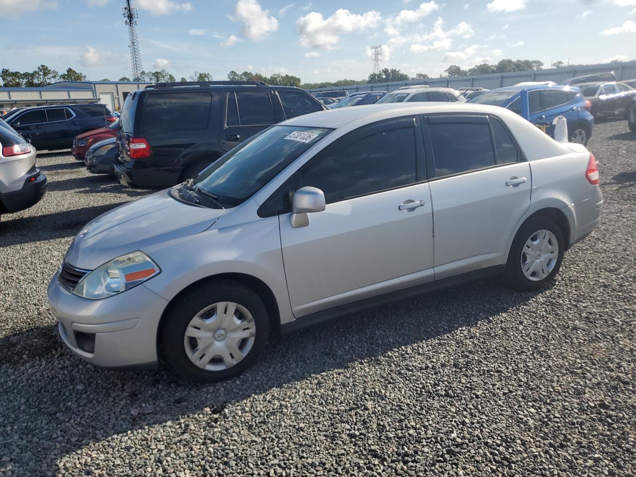 2010 NISSAN VERSA