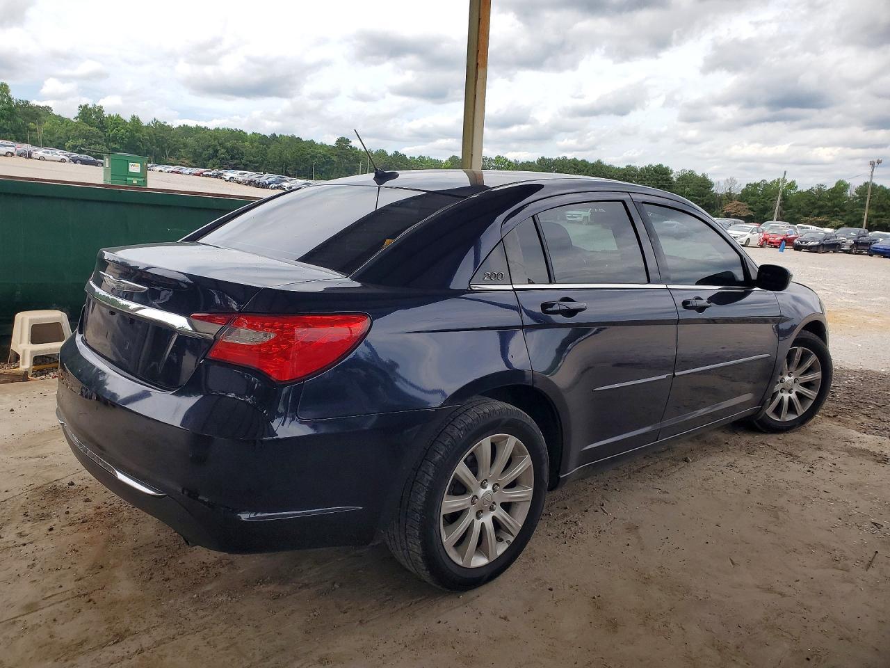 2012 CHRYSLER 200