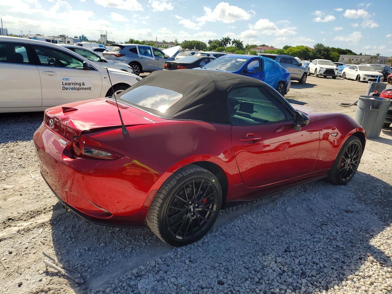 2023 MAZDA MX-5 Miata