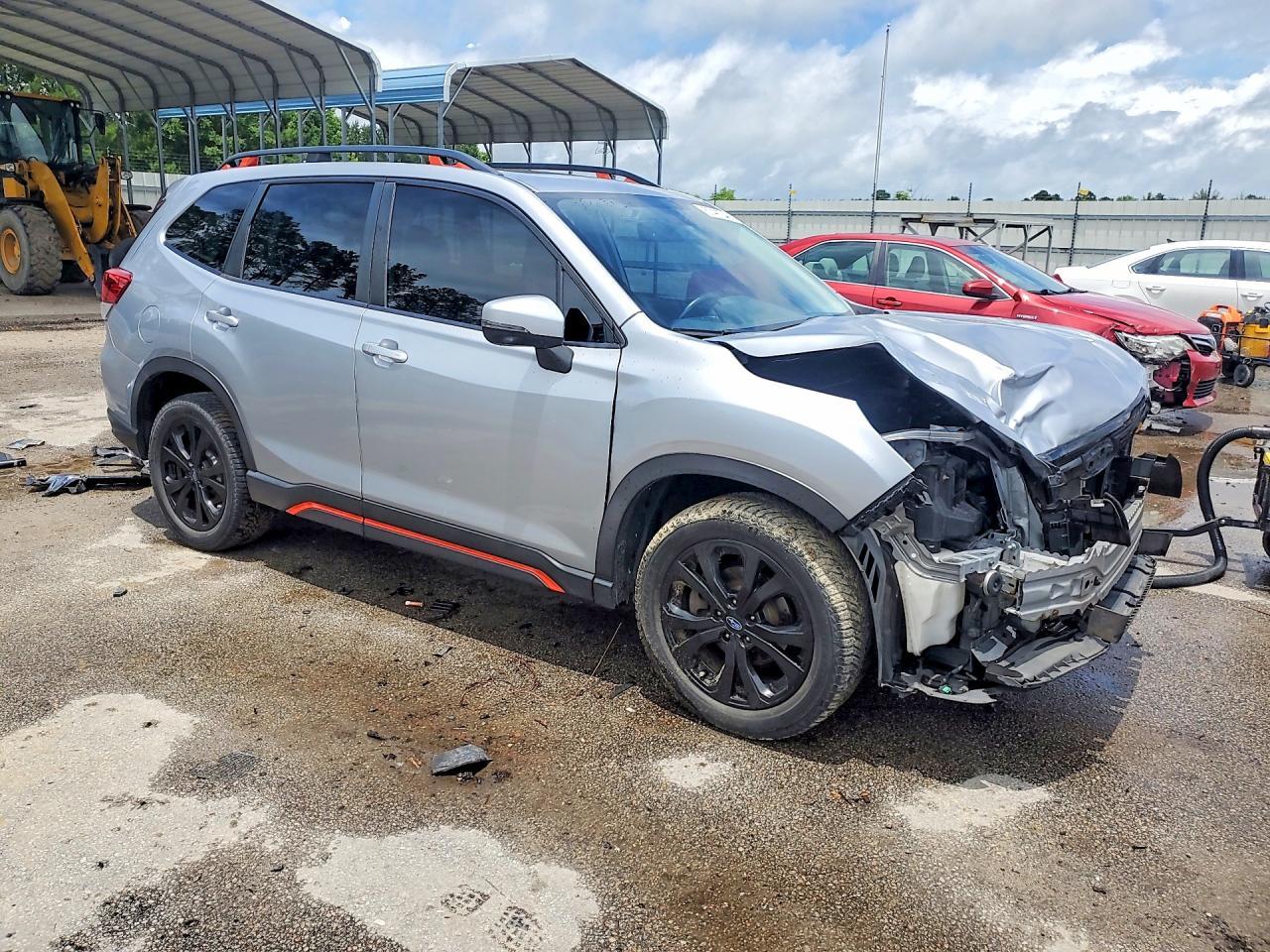 2020 SUBARU FORESTER