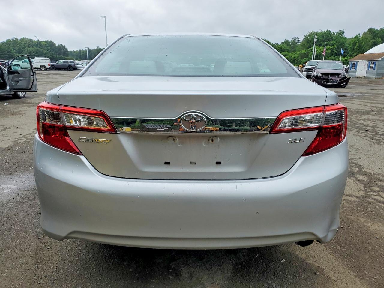 2012 TOYOTA CAMRY