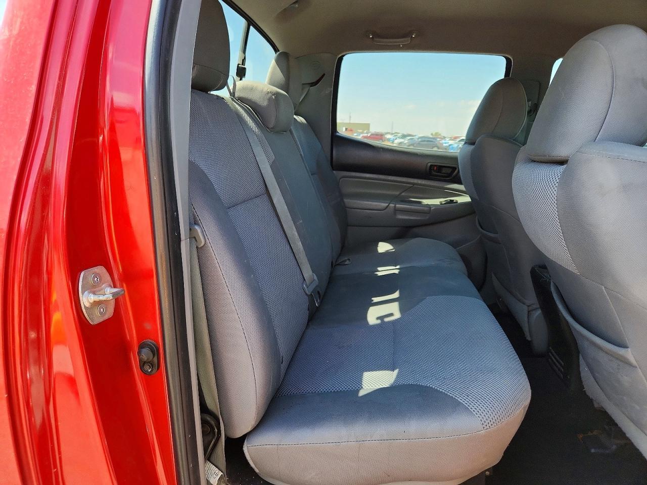 2013 TOYOTA TACOMA
