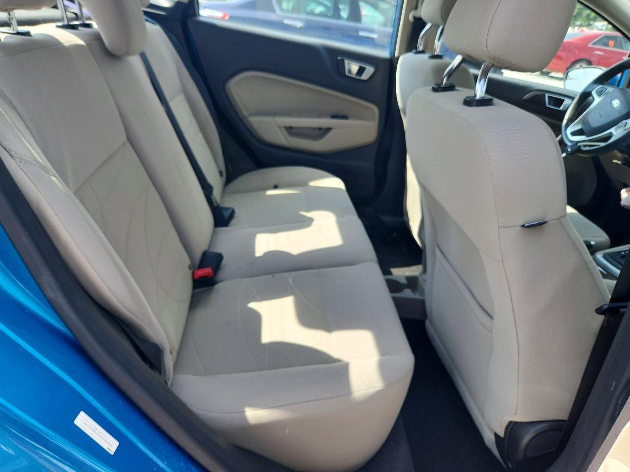 2016 FORD Fiesta